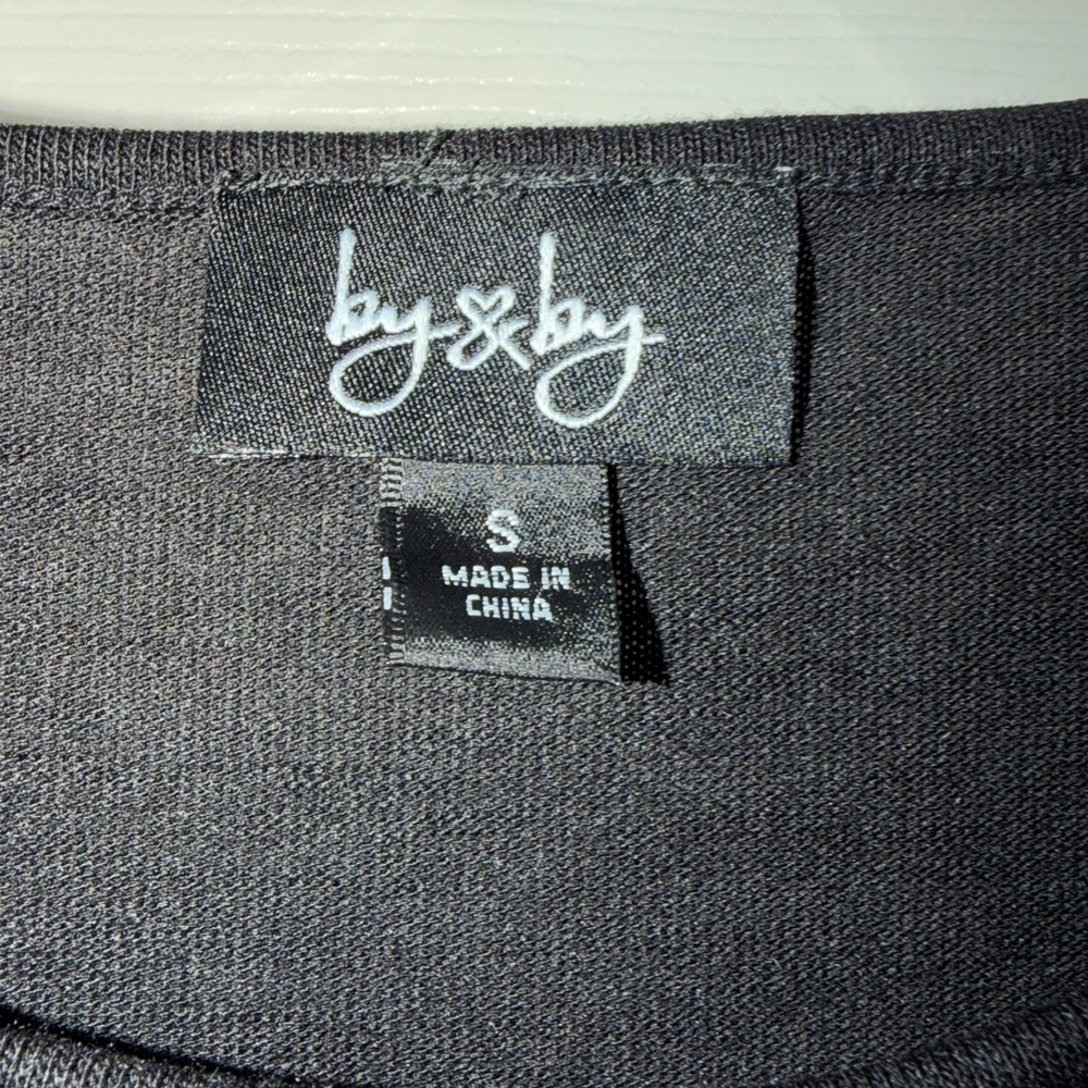 By & By Black Cold Shoulder Tie Front Top Size Small Cutout Ring Sleeve - Picture 5 of 7
